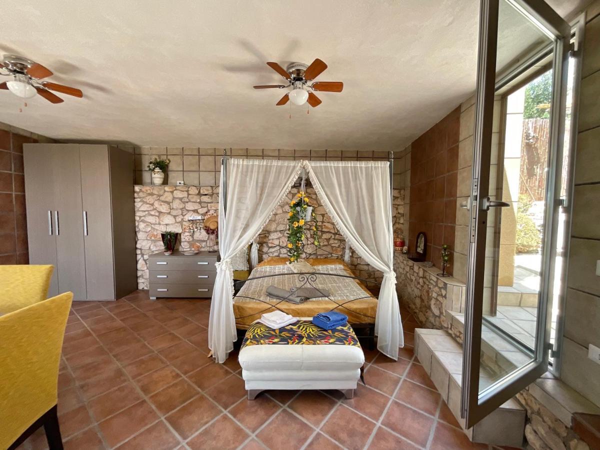 Stone Home - Sea & Landscape Marittima Extérieur photo